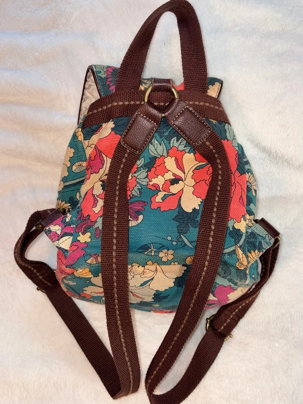 SAKROOTS Boho Artist Circle Convertible Backpack